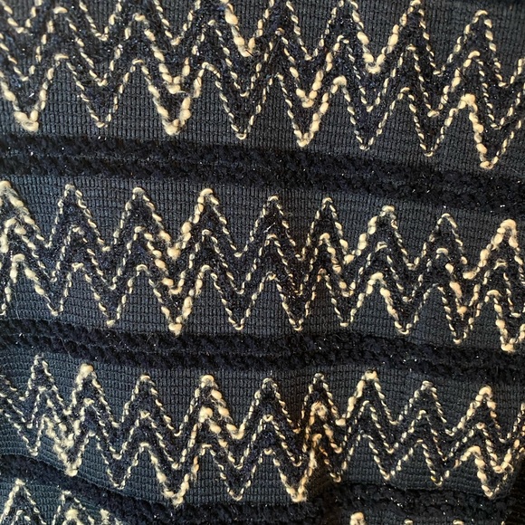 Chico’s Easywear Navy Chevron Shimmery Open Front Cardigan Size 2/Large - Picture 8 of 10